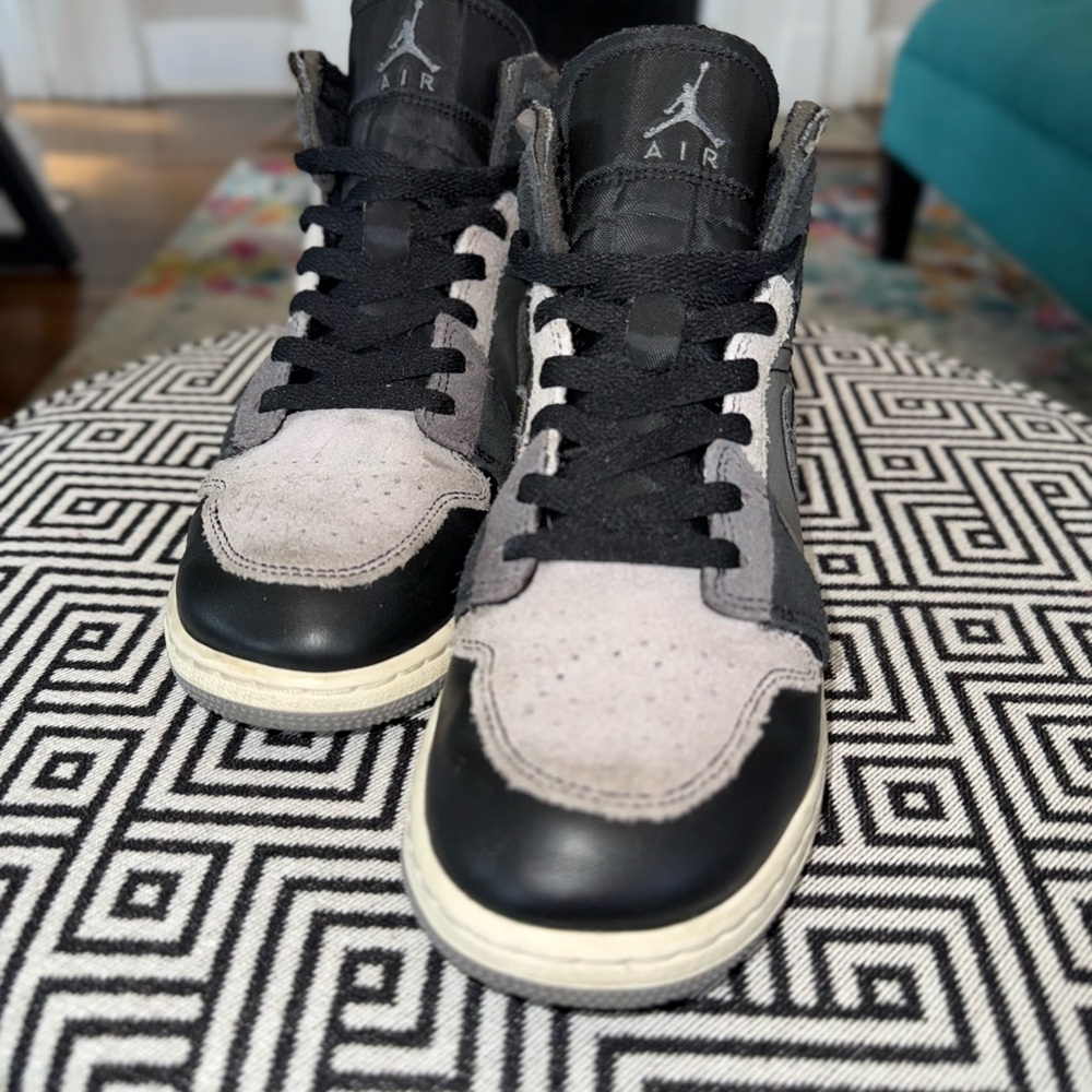 Nike Air Jordan 1 Mid SE Craft 'Inside Out' Sneakers - Size 6Y